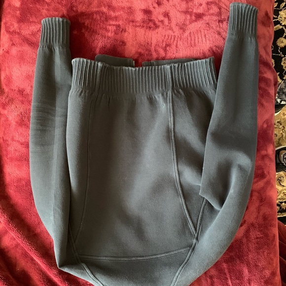 LULULEMON JACKET - Picture 2 of 3